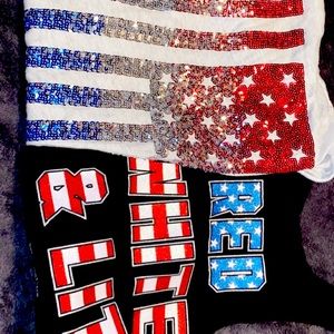 2 XS VS PINK 4th of july tanks